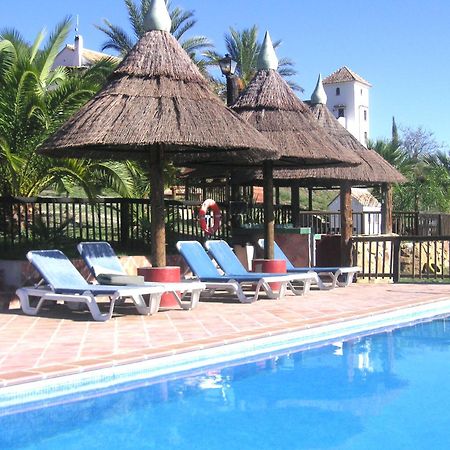 Rural Cottage, With Pool & Optional Private 6 Guests Jacuzzi โตล็อกซ์ ภายนอก รูปภาพ