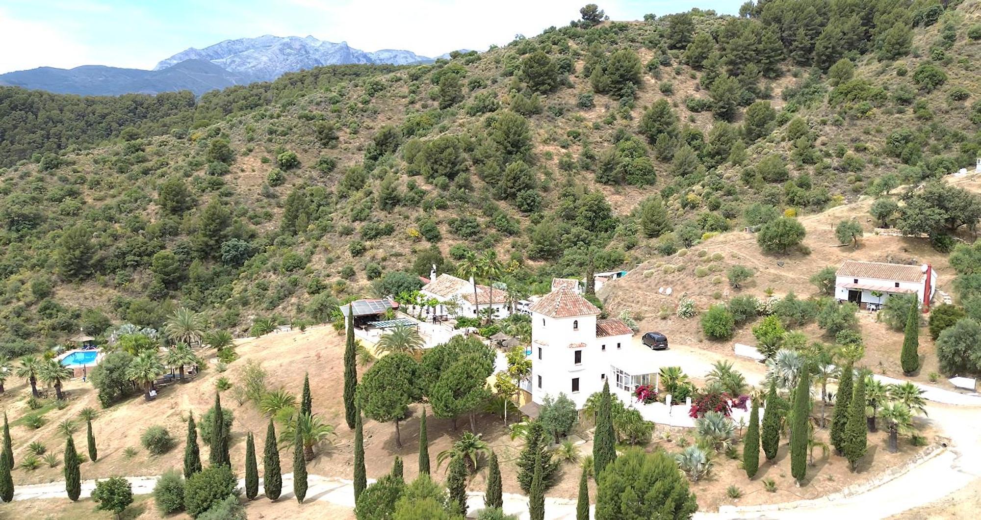 Rural Cottage, With Pool & Optional Private 6 Guests Jacuzzi โตล็อกซ์ ภายนอก รูปภาพ