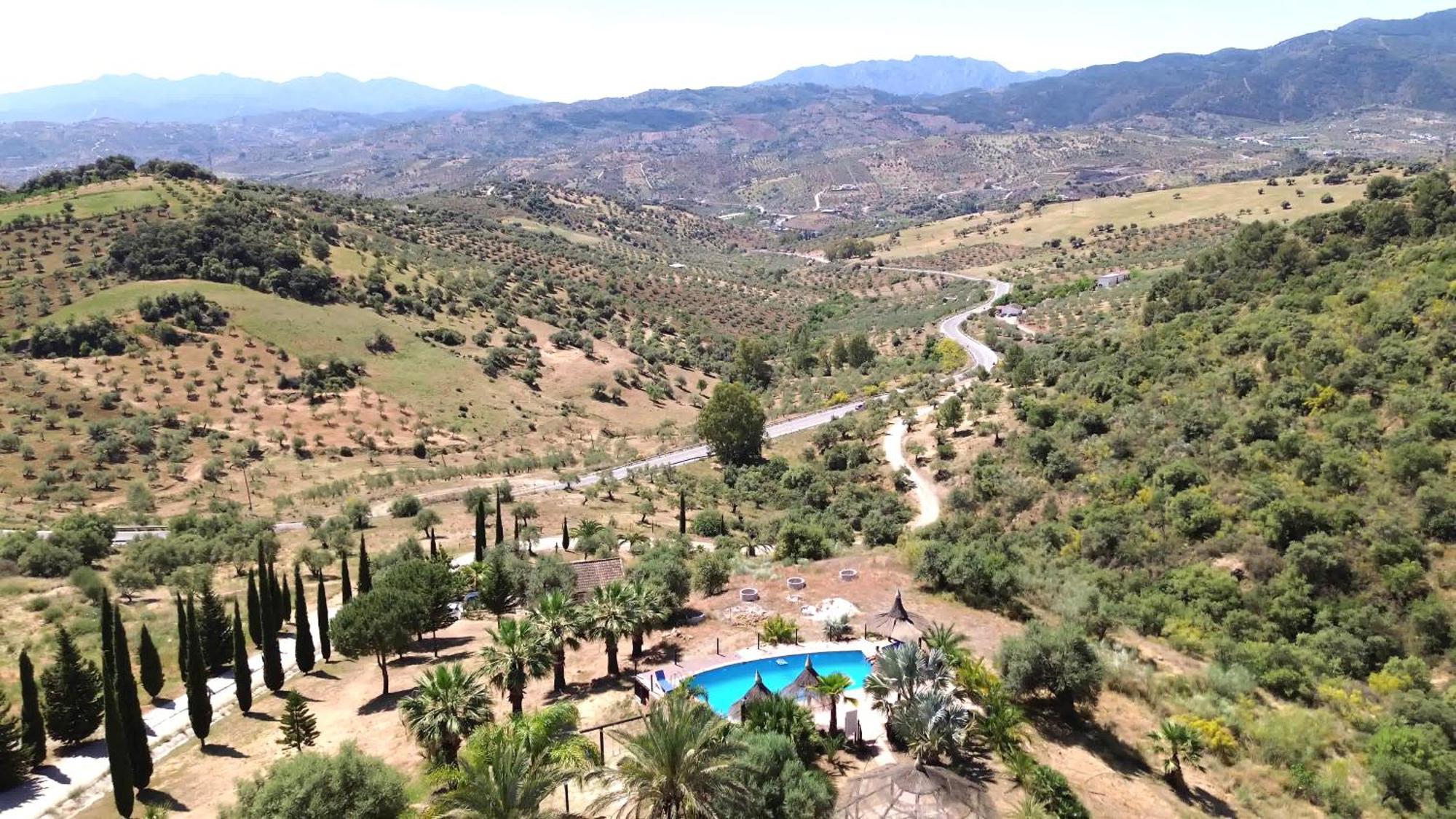 Rural Cottage, With Pool & Optional Private 6 Guests Jacuzzi โตล็อกซ์ ภายนอก รูปภาพ